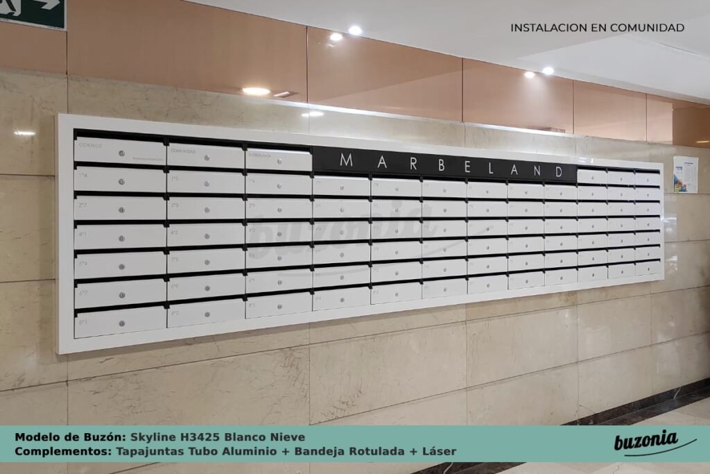 Instalación Buzón Skyline H3425 Blanco Nieve con Tapajuntas Tubo Aluminio y Láser de Buzonia