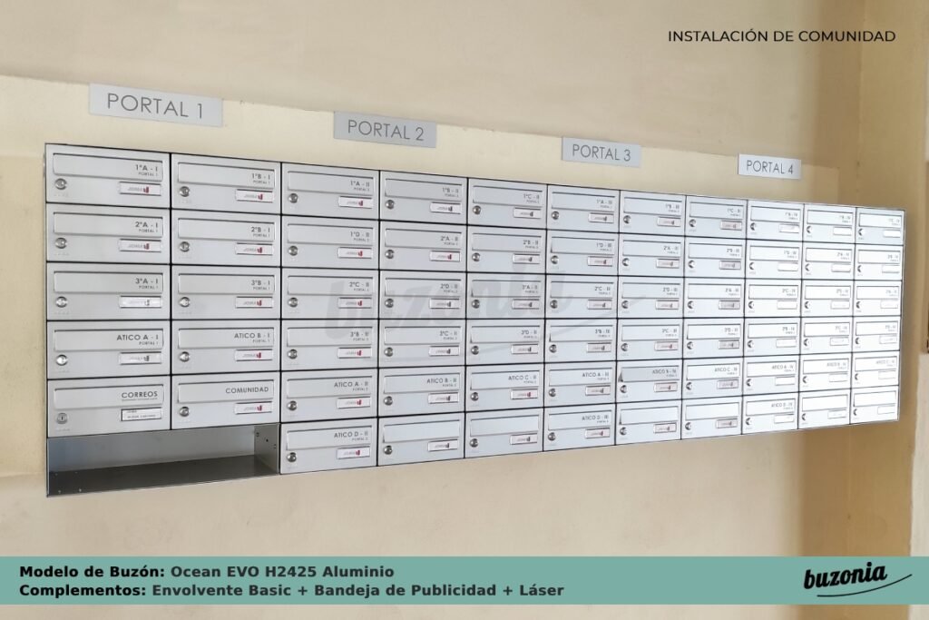 Instalación buzones Ocean EVO H2425 Aluminio con Envolvente en una Comunidad de Propietarios